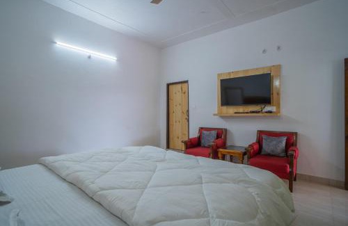 Naina Range Cabin | Jaavi Homestay Nainital