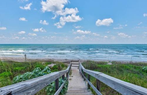 Port Aransas Apartment | Jacks Spot MIBC 116