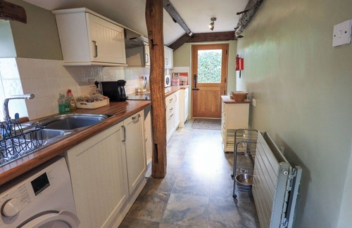 Threlkeld Cottage | JACKY GARTH COTTAGE, pet friendly, with open fire in Keswick