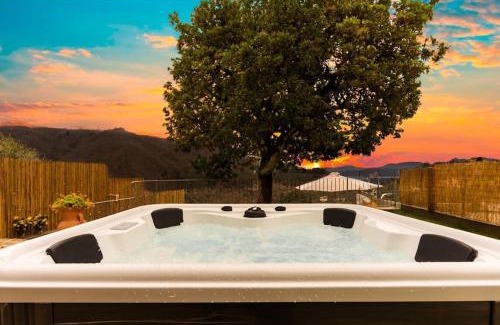 Coreglia Antelminelli House | Jacuzzi Privata e Splendida Vista in bellissimo Cottage