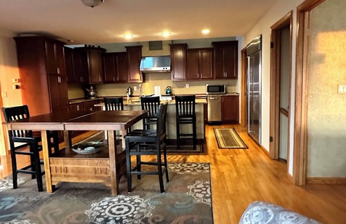 Jamesville House | Jamesville New York - Top Of The World Views