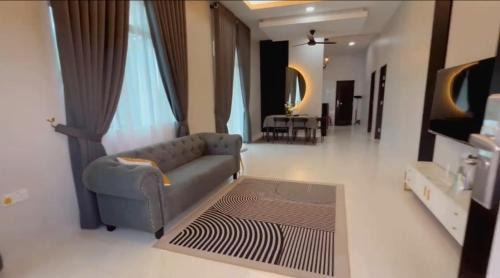 Kampung Gong Datok House | Jamil Homestay