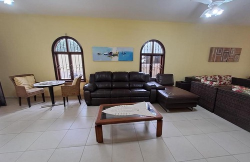 Saco da Ribeira House | Jamil House