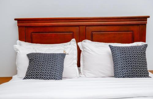 Mukono Hotel | Jannele Suites Hotel