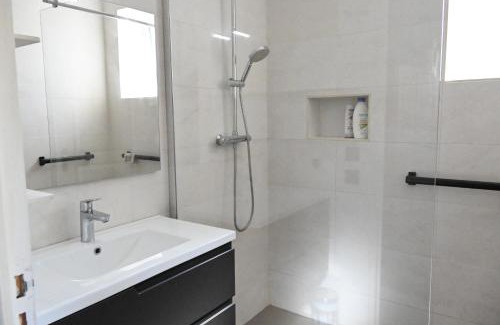 Morlaix Apartment | Jardin Madeleine
