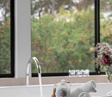 Rosa Glen Ski Chalet | Jarrah Grove Forest Retreat - Adults Only Luxury Chalet