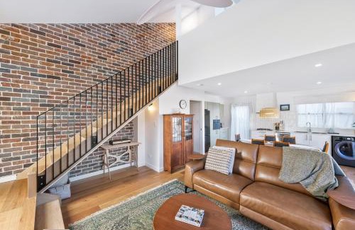 Petersham House | Jarvie Cottage