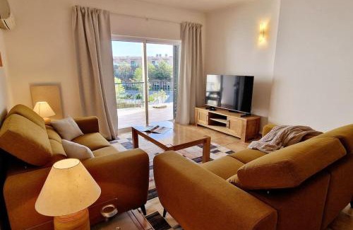 Meia Praia Apartment | Jasmine apartment next to Meia Praia Beach