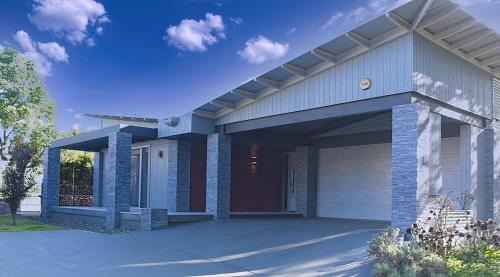 Ellalong House | Jasmine Escape - WITH SPA, home in heart of Hunter