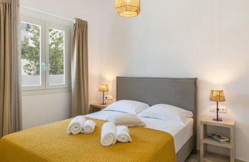 Naousa Apartment | Jasper Cycladic Town-House