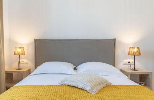 Naousa Apartment | Jasper Cycladic Town-House