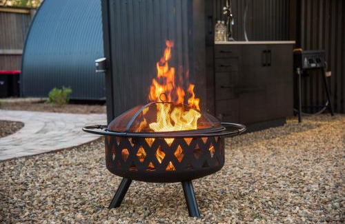 Griffith Bed & Breakfast | Jen's Garden Pods
