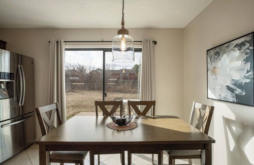 Jenks House | Jenks Spectacular Spain Ranch-Close to Five Oaks