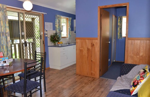 Woollamia RV Rental | Jervis Bay Cabins & Hidden Creek Campsite