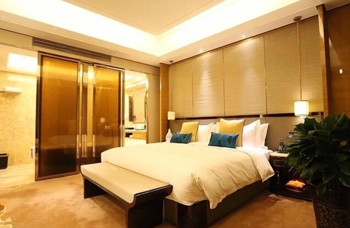 Urumqi City Centre Hotel | Jin Jiang International Hotel Urumqi