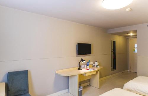 West Coast Hotel | Jinjiang Inn Qingdao Jiaonan Bathing Beach Chaoyangshan Road