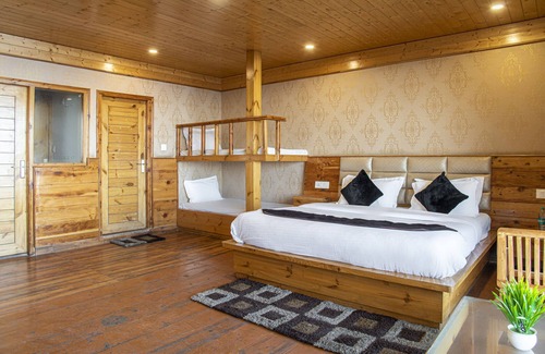 Theog Hotel | Jk Dream View Kufrin🙏🏿welcoming all guest & members we are happy to host you.n