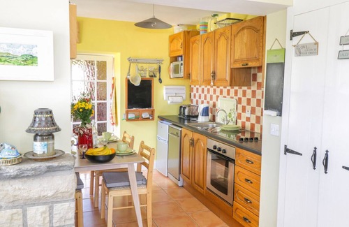 Ardara Cottage | JOE'S COTTAGE, family friendly in Ardara, County Donegal