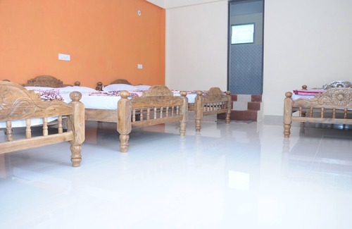 Tarikere Hotel | Joeshomestay