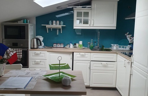 Sector 5 Villa | Johanna House -Dream apartament , looking for the sky,bright and cosy