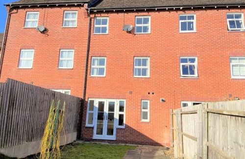Wellingborough Apartment | Johnson Townhouse