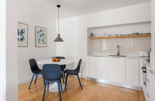 Belem Apartment | JOIVY Cosy apt near Tagus River