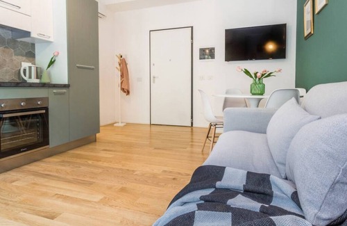 Fiera House | JOIVY Fresh Family Apt for 5 near City Life