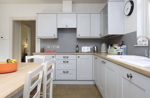 North Berwick Apartment | JOIVY - Stunning 3 Bed Lodge With Gardens At Gilmerton House