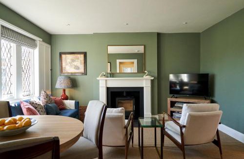Leven House | JOIVY The South Lodge at Balcarres