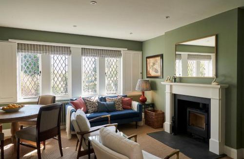 Leven House | JOIVY The South Lodge at Balcarres