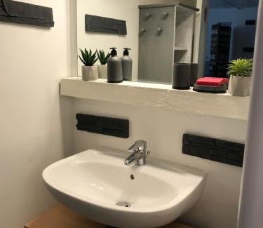Verdun Apartment | joli studio au coeur de Verdun