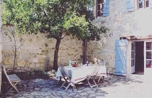 Loubers House | Jolie Ferme Restaurée Avec Piscine Dans le Tarn