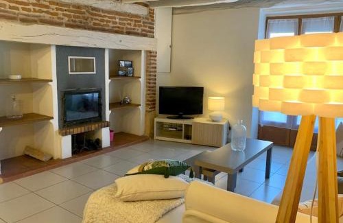 Taix House | Jolie maison avec cheminée, à la campagne