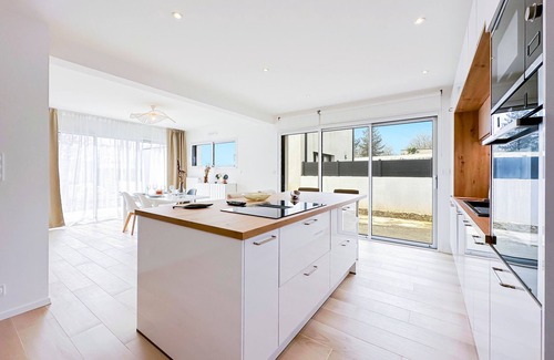 Bohars Condo | Jolie maison neuve, 2 chambres, terrasse et jardin
