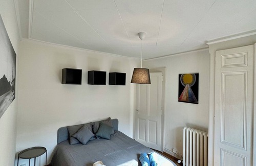 Les Eaux-Vives Apartment | Jolie Studio Équipé et Bien Placé, Proche du jet Deau de Genève