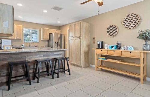 Joshua Tree Cottage | Joshua Tree Retreat - Views, Heated Pool, & More!