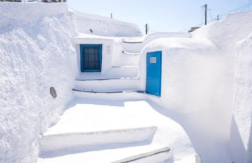 Akrotiri House | Joy House