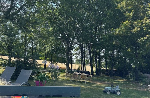 Sainte-Croix House | JULES, Country house with private jacuzzi.