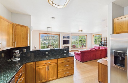 West Juneau House | Juneau Escape | Ocean Views, Deck & Soaking Tub