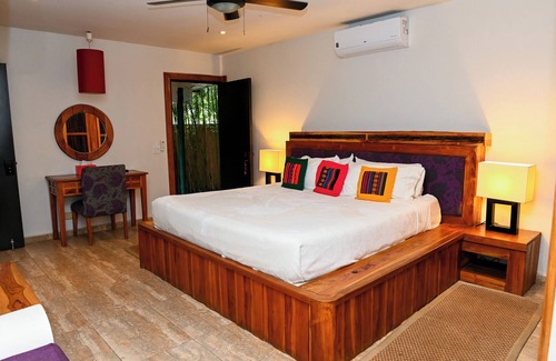 Cerro Azul Bed & Breakfast | Jungle Mansion - 9 Bedrooms with pool, bar, game room & more