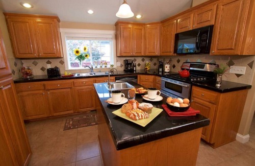 Walla Walla East House | Juniper Place · Perfect Neighborhood Home - Close to town
