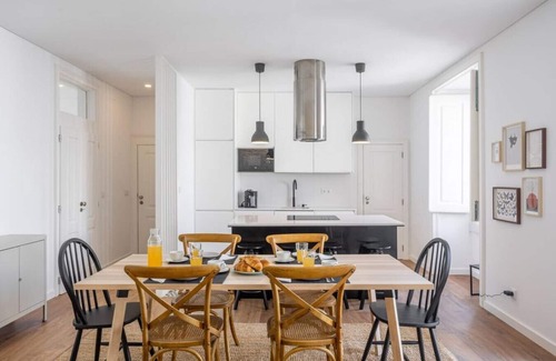 Belem Apartment | Junqueira · Trendy T.M Apartament by the River
