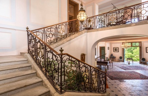 Hastingues Apartment | Jurançon apartment, accommodation in the Château d'Estrac