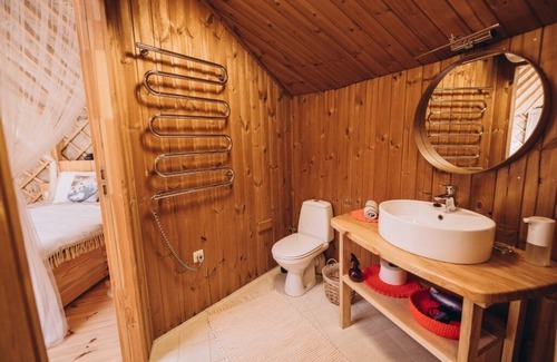 Darsuniskis Cabin | Jurta in der Natur am Fluss im Wald.gerne mit Kindern und Haustieren