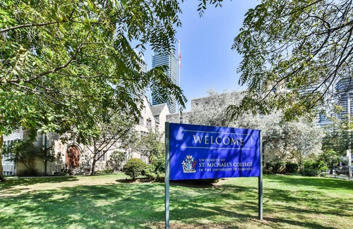Church and Wellesley Condo | just 5 minute walk to U of T