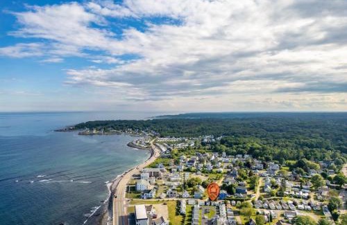 York Harbor House | Just Beachy Charming Studio