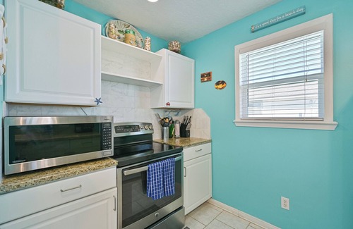 Jamaica Beach House | JUST REMODELED 03/25!- SEA SHED in Jamaica Beach