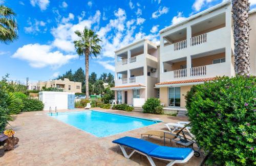 Universal Apartment | Just renovated beautiful 2 bed apartment in Paphos 5 min drive to the beach