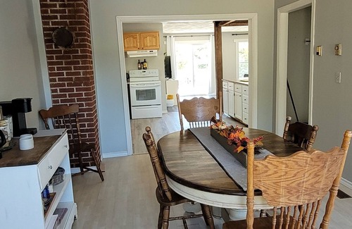 Canal House | just steps away from the Macquadavic River,minutes away from the bay of Fundy