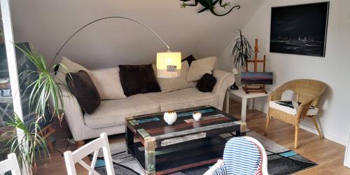 Wulsbuttel Apartment | Künstler Ferienwohnung 3 Zimmer Küche Bad zentrale Lage